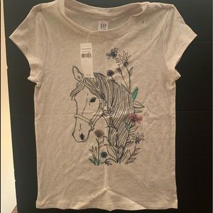 Adorable Gap kids tshirt NWT
